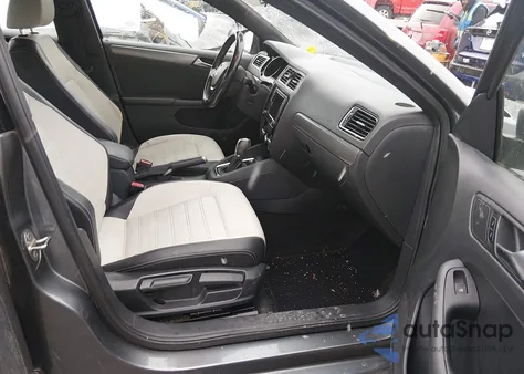 2016 Volkswagen Jetta 1.8T Sport z USA, uszkodzony, nr VIN 3VWD17AJ0GM415838